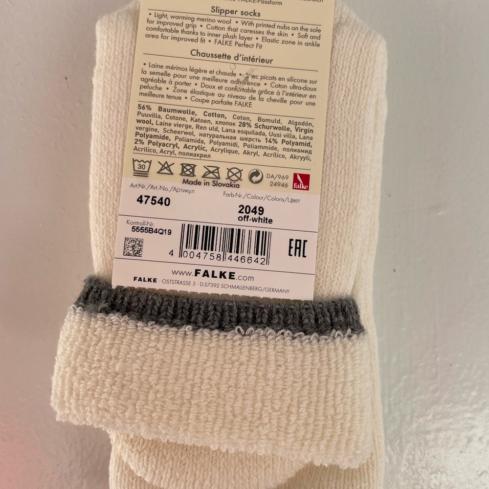 NWT Cuddle Pads Women’s House Socks - Picture 3 of 4